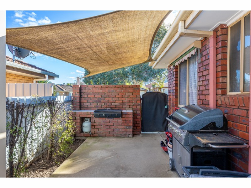 Units 1-2/52 McMaster Avenue, Lavington NSW 2641