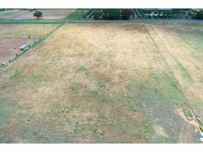 6 Sisters Lane, Howlong NSW 2643