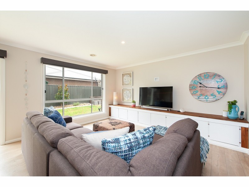 4 Stockyard Way, Thurgoona NSW 2640