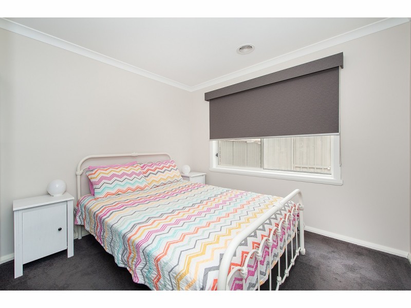 4 Stockyard Way, Thurgoona NSW 2640