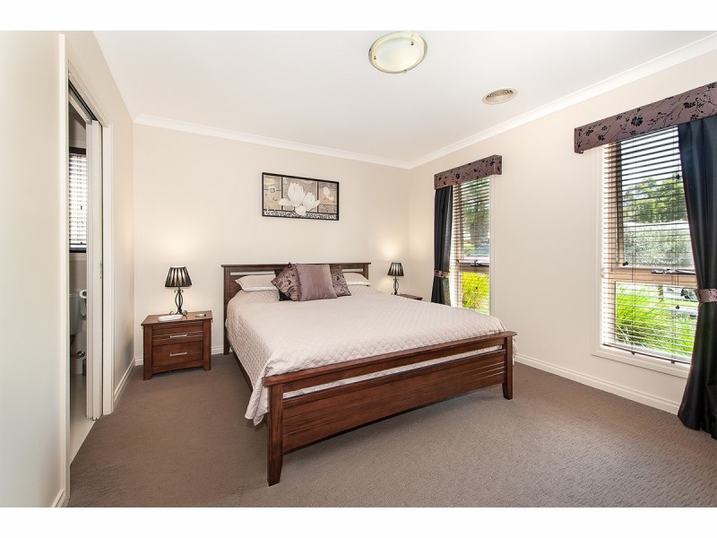 25 Golflinks Avenue, Wodonga VIC 3690