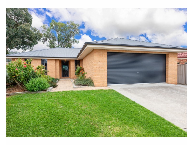 39 Chafia Place, Springdale Heights NSW 2641