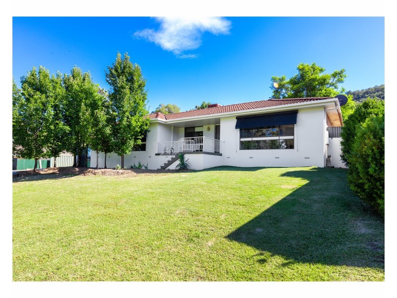94 Baranbale Way, Springdale Heights NSW 2641