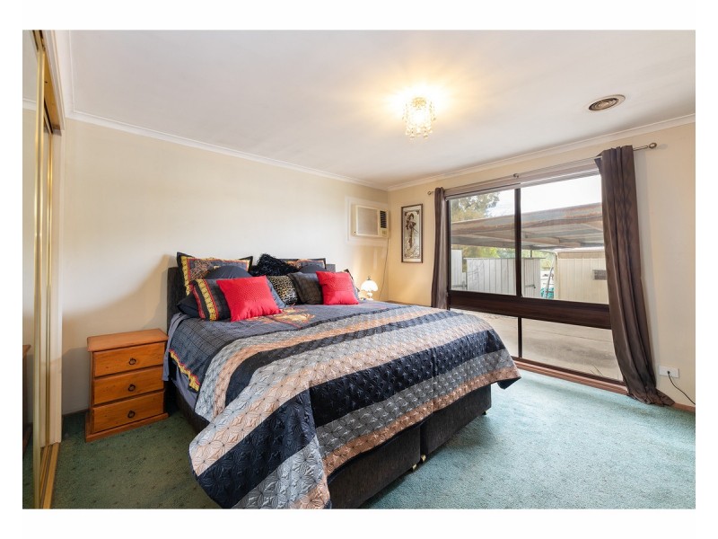 282 Clarence Street, Lavington NSW 2641