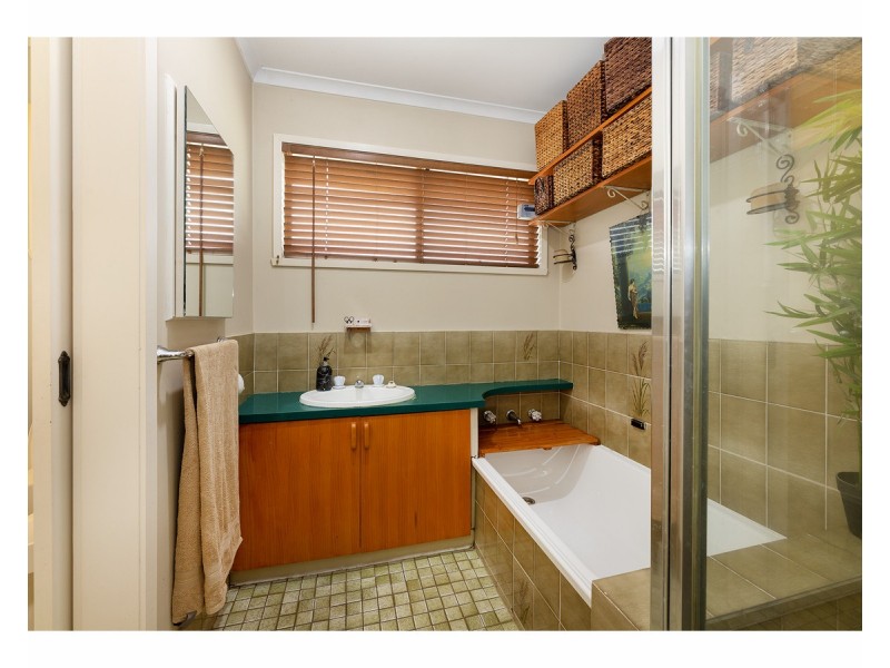 282 Clarence Street, Lavington NSW 2641