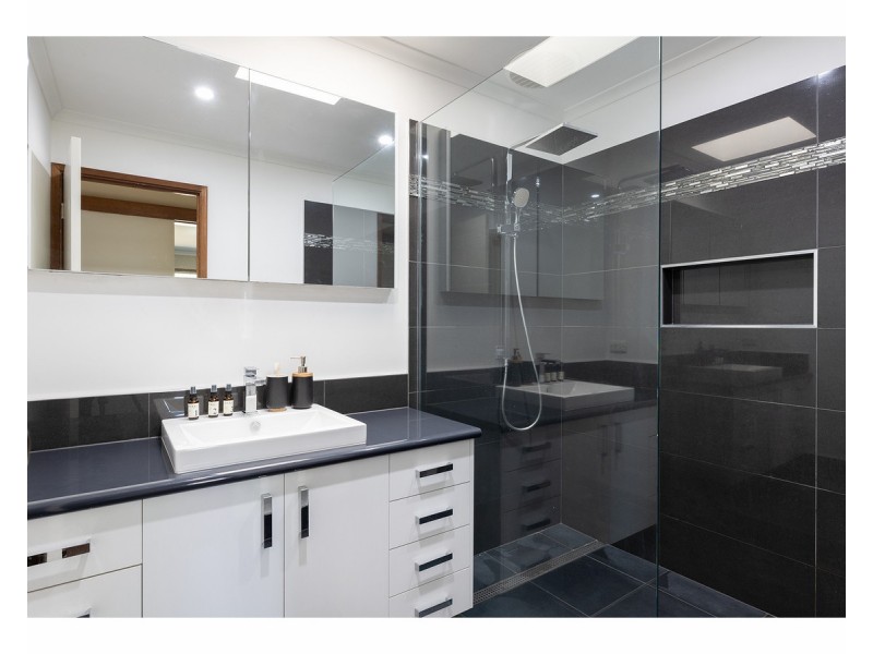 1/10 Lachlan Court, West Wodonga VIC 3690