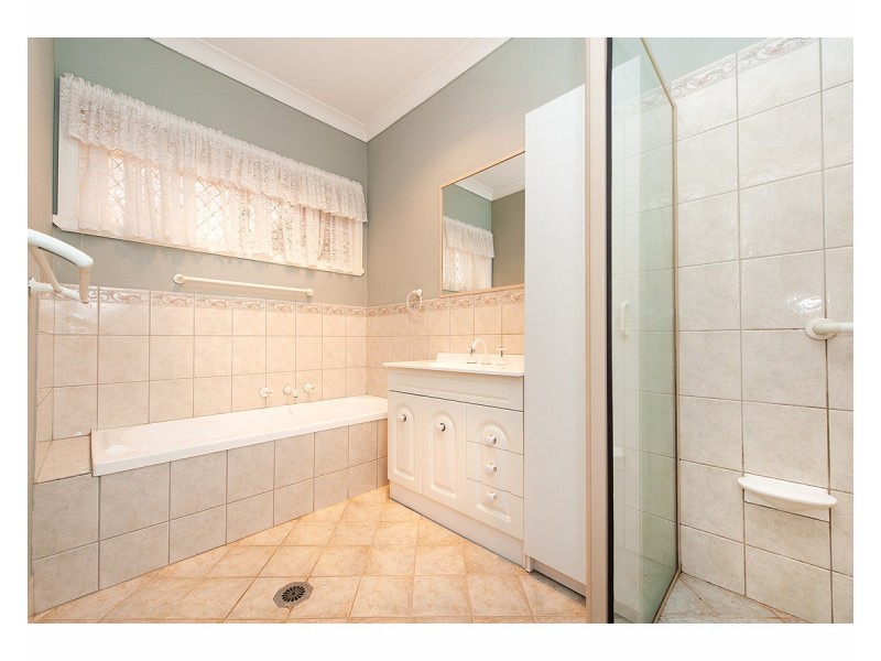 2/965 Burrows Road, Glenroy NSW 2640