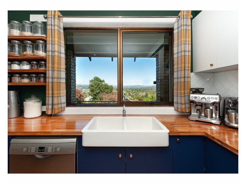 269 Highview Crescent, Lavington NSW 2641