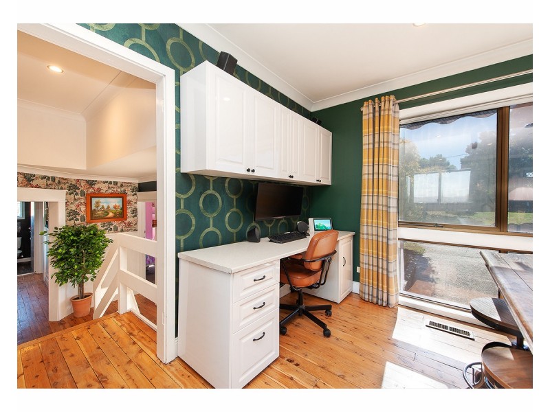 269 Highview Crescent, Lavington NSW 2641