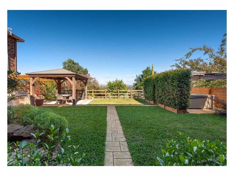 269 Highview Crescent, Lavington NSW 2641