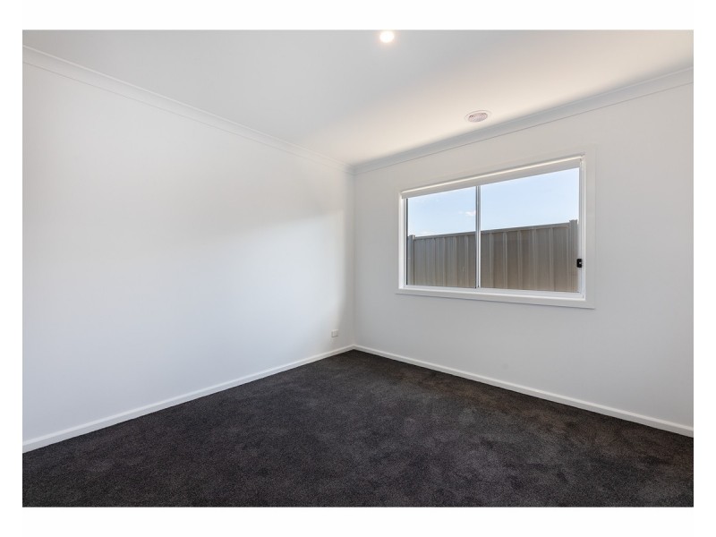 41 Barossa Way, Thurgoona NSW 2640