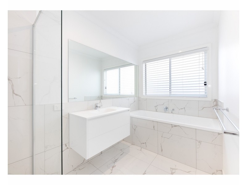 41 Barossa Way, Thurgoona NSW 2640