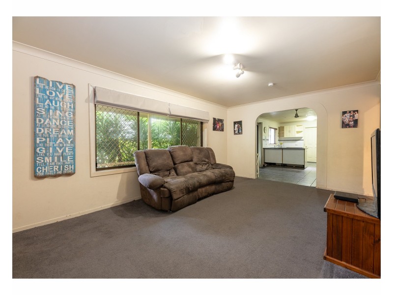 398 Lucinda Court, Lavington NSW 2641