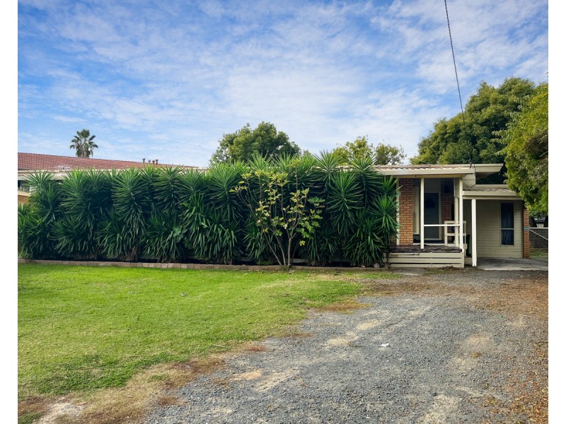 398 Lucinda Court, Lavington NSW 2641