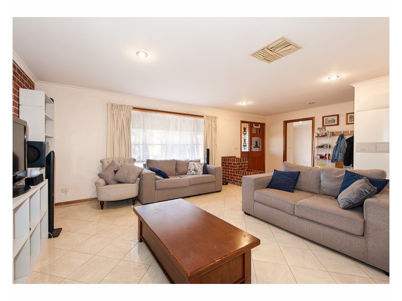 422 Tumgarra Place, Lavington NSW 2641