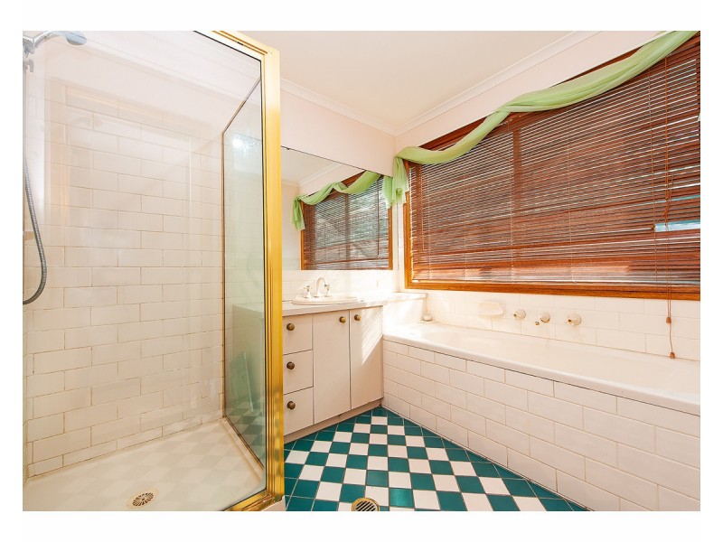 422 Tumgarra Place, Lavington NSW 2641