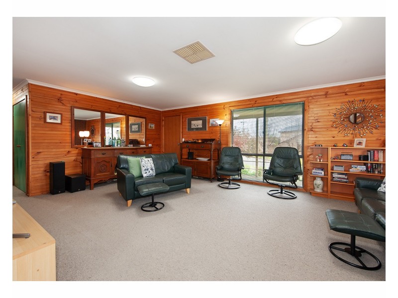 23 Hillcrest Avenue, Bellbridge VIC 3691