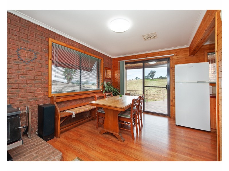 23 Hillcrest Avenue, Bellbridge VIC 3691