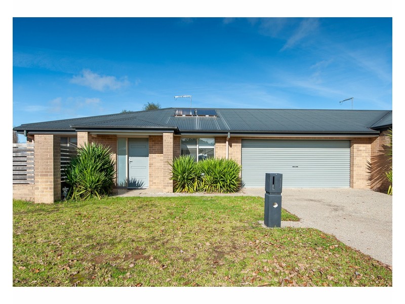 1/3 Victor Place, Lavington NSW 2641