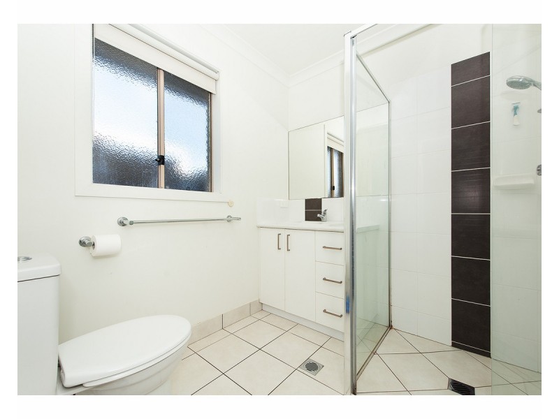 1/3 Victor Place, Lavington NSW 2641