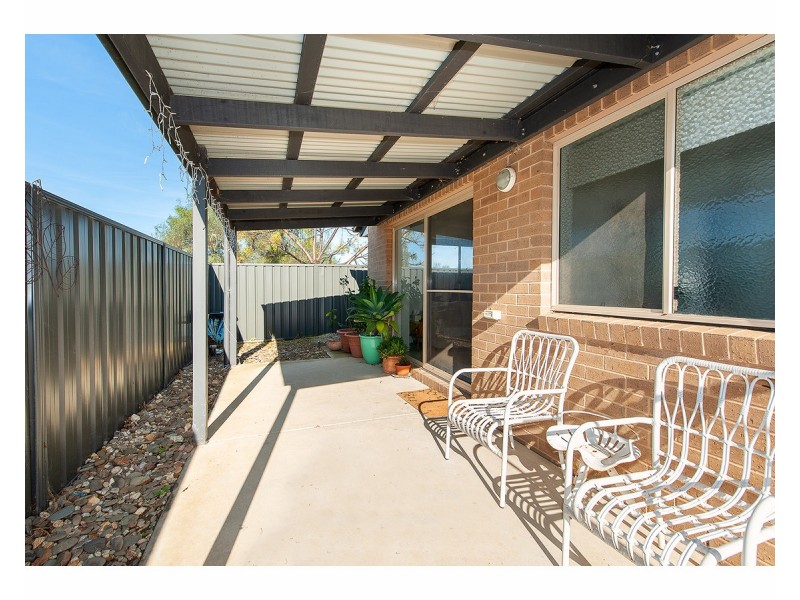 1/3 Victor Place, Lavington NSW 2641