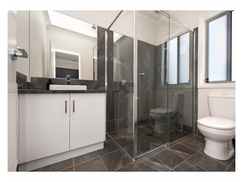 19 Zeil Circuit, Thurgoona NSW 2640