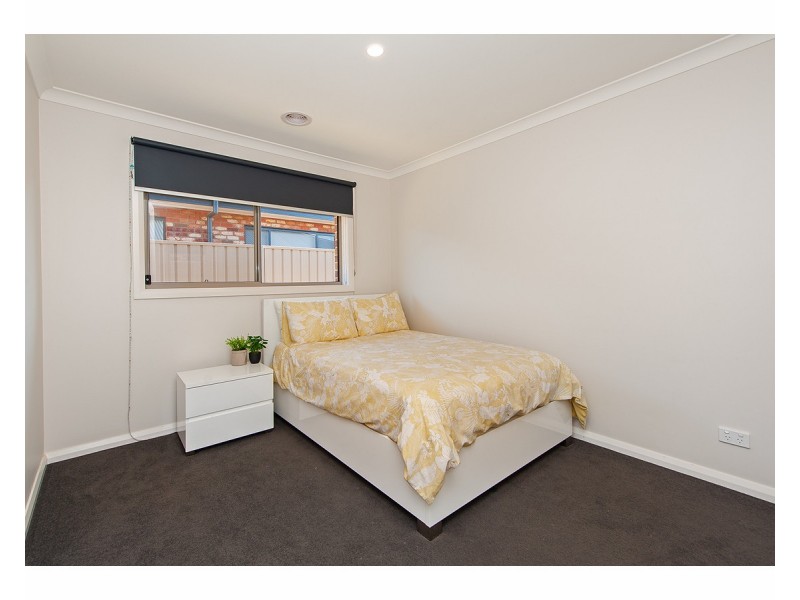 19 Zeil Circuit, Thurgoona NSW 2640
