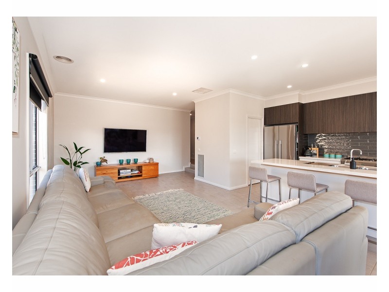 19 Zeil Circuit, Thurgoona NSW 2640