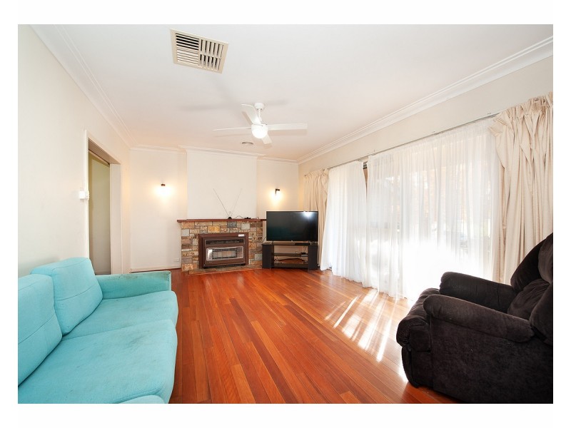 303 Kim Avenue, East Albury NSW 2640