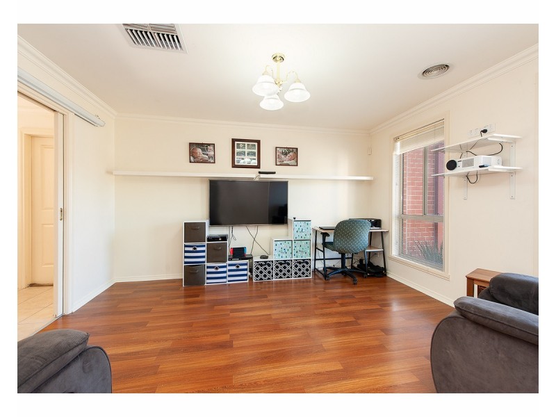 15 Mountain Way, Lavington NSW 2641