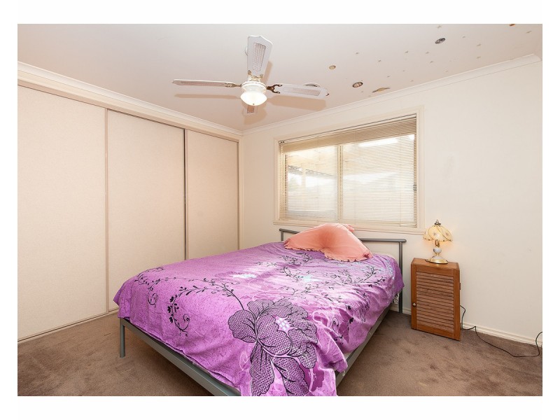 15 Mountain Way, Lavington NSW 2641