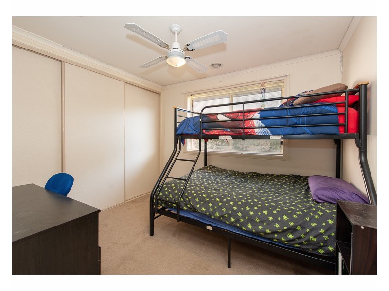 15 Mountain Way, Lavington NSW 2641