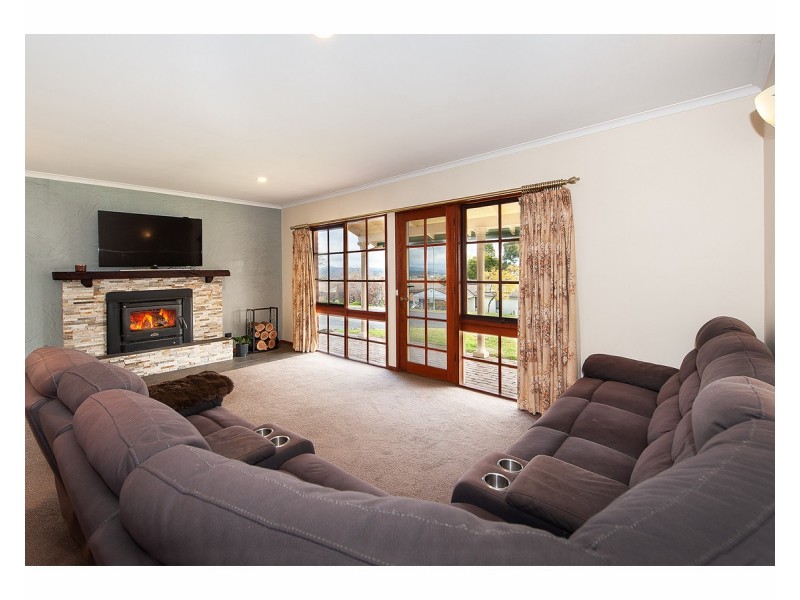 284 Tracy Street, Lavington NSW 2641