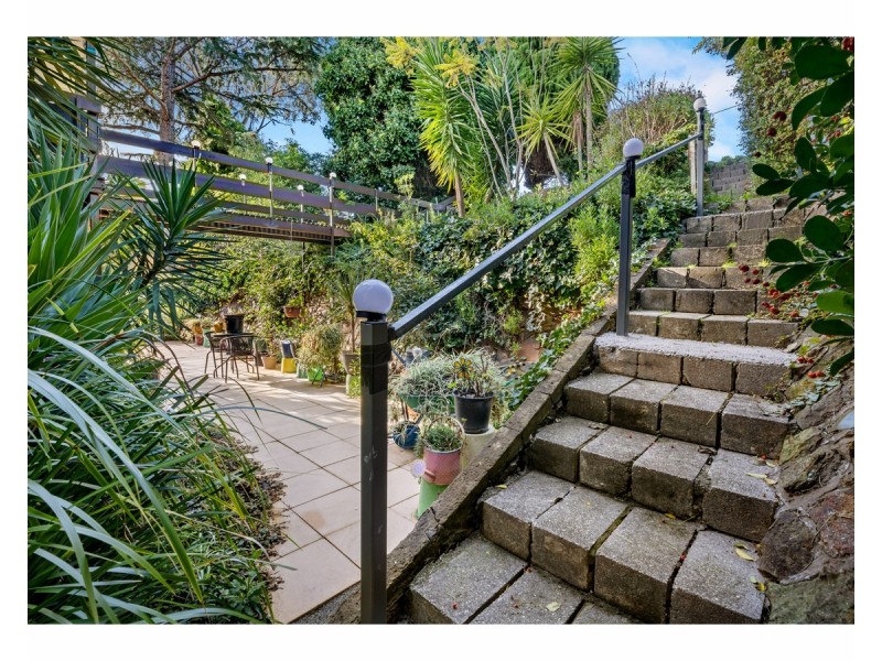 275 Highview Crescent, Lavington NSW 2641