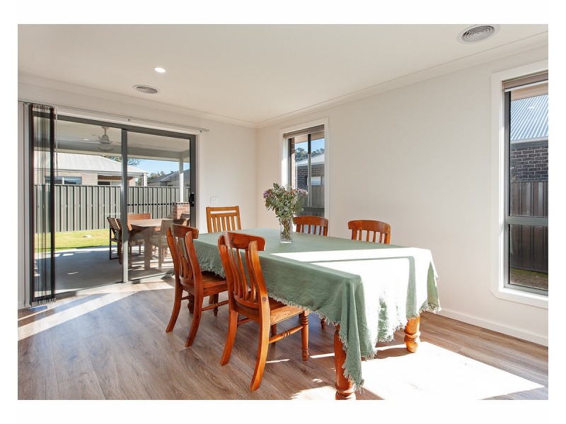 30 Devitt Way, Killara VIC 3691
