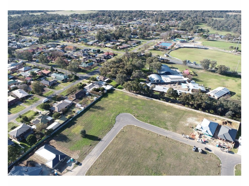 100/18 Carroll Avenue, Jindera NSW 2642