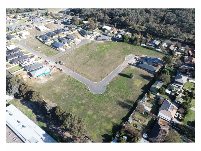 106/2 Holly Tree Court, Jindera NSW 2642