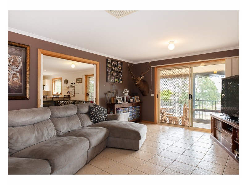 21 Milos Boulevard, Wodonga VIC 3690