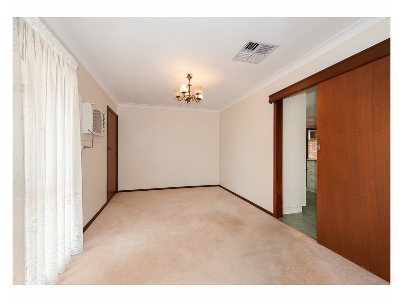 479 Laramee Drive, Lavington NSW 2641