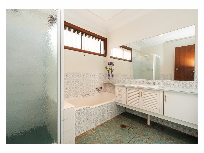 479 Laramee Drive, Lavington NSW 2641