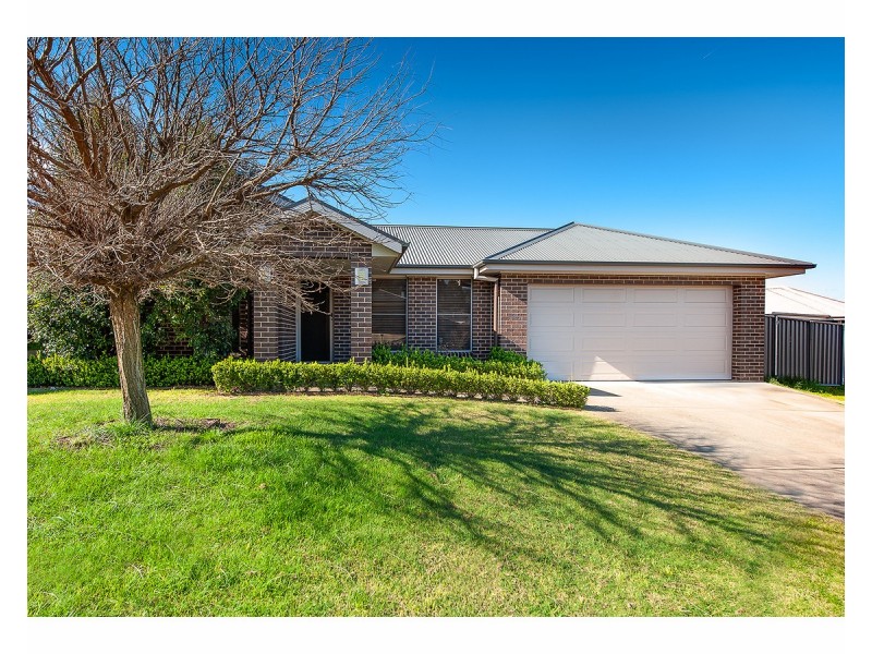 209 Kosciuszko Road, Thurgoona NSW 2640