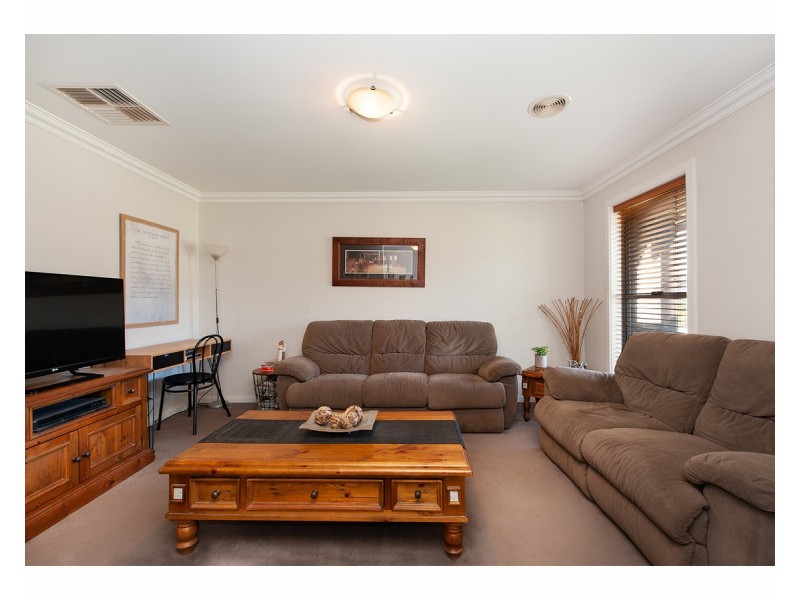 209 Kosciuszko Road, Thurgoona NSW 2640