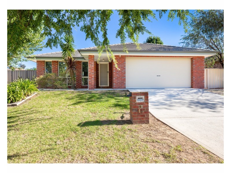 14 Cormorant Avenue, Bandiana VIC 3694