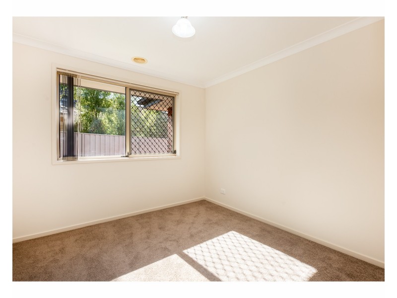 14 Cormorant Avenue, Bandiana VIC 3694