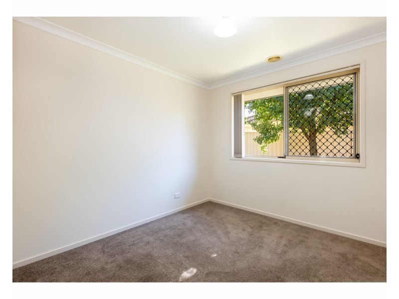 14 Cormorant Avenue, Bandiana VIC 3694