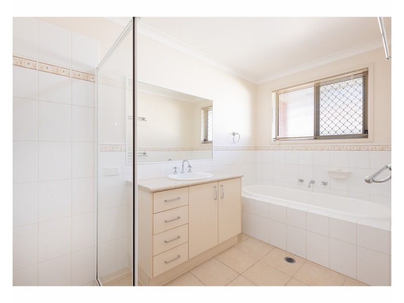 14 Cormorant Avenue, Bandiana VIC 3694