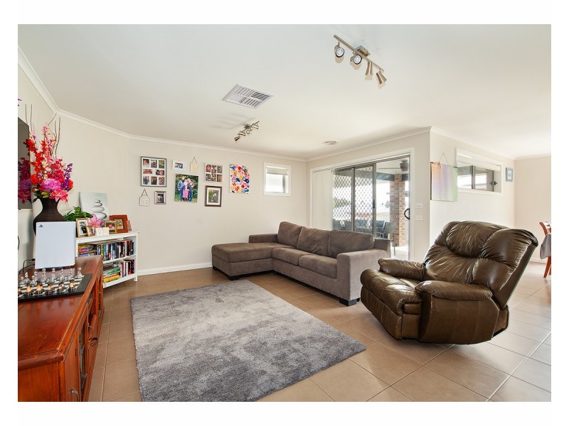 107 Forest Drive, Thurgoona NSW 2640