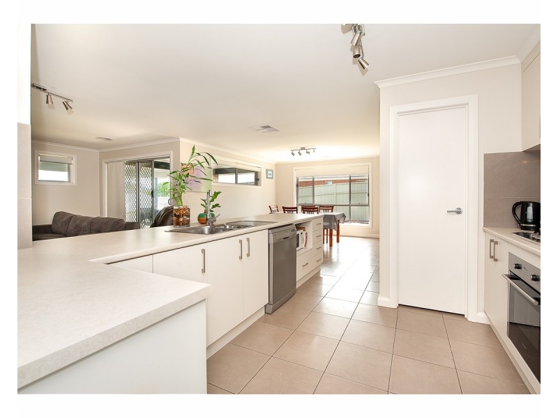 107 Forest Drive, Thurgoona NSW 2640
