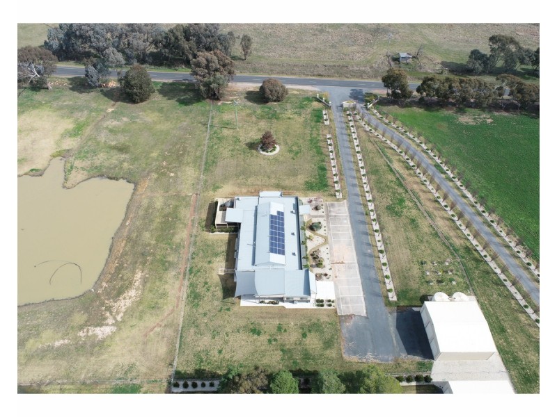 634 Gerogery Road, Table Top NSW 2640