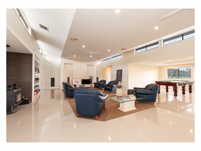634 Gerogery Road, Table Top NSW 2640